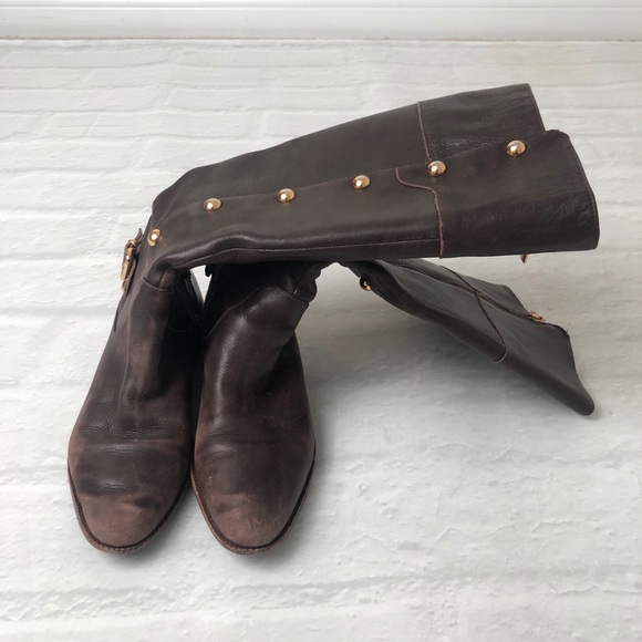 Micheal Kors Brown Leather boots (flats). - Picture 4 of 7